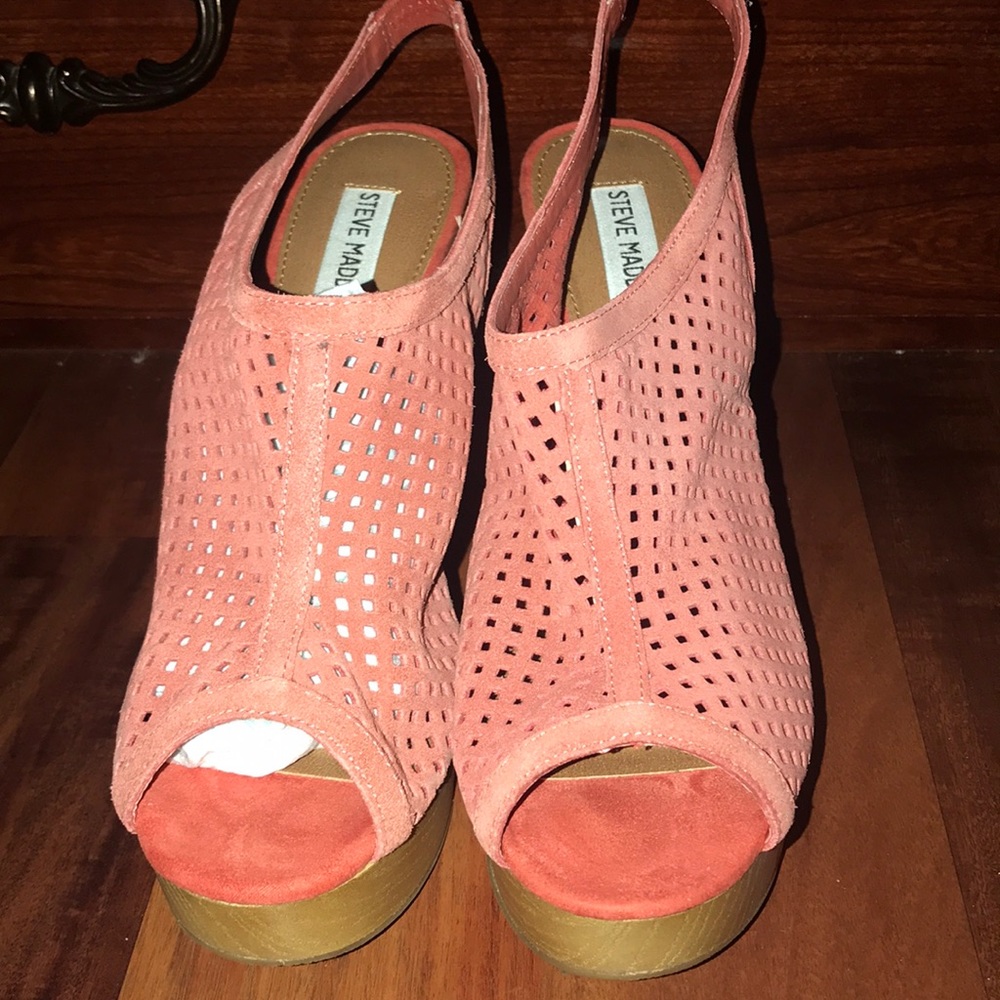 🏵🏵 Anybody need a wedge🏵🏵?